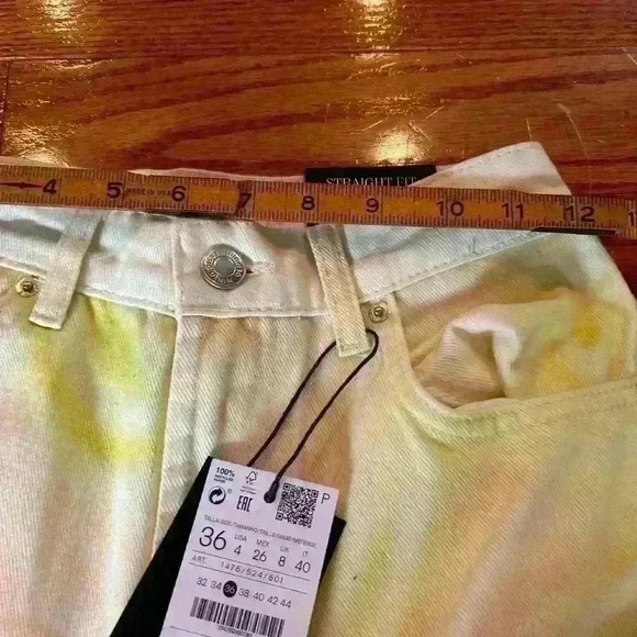 NWT Stradivarius Yellow Tye Dye Raw Hem Jeans. Size 4 - Picture 5 of 12